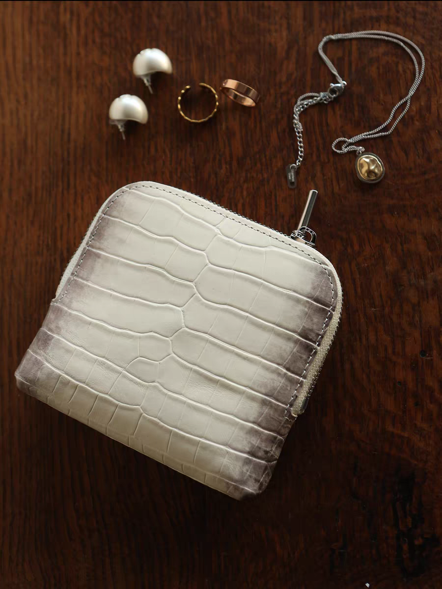 Portable Genuine Leather Travel Jewelry Organizer with Crocodile Pattern